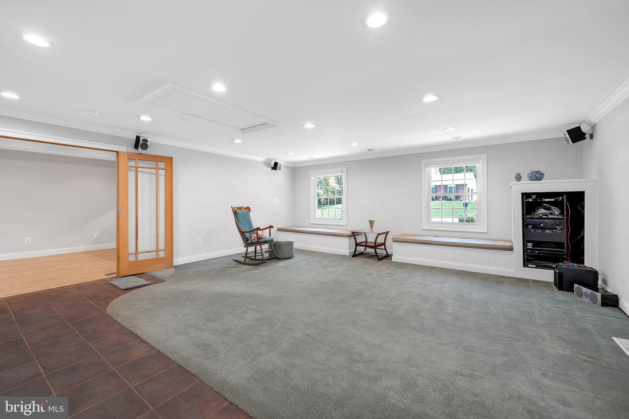 1517 Brian Dr