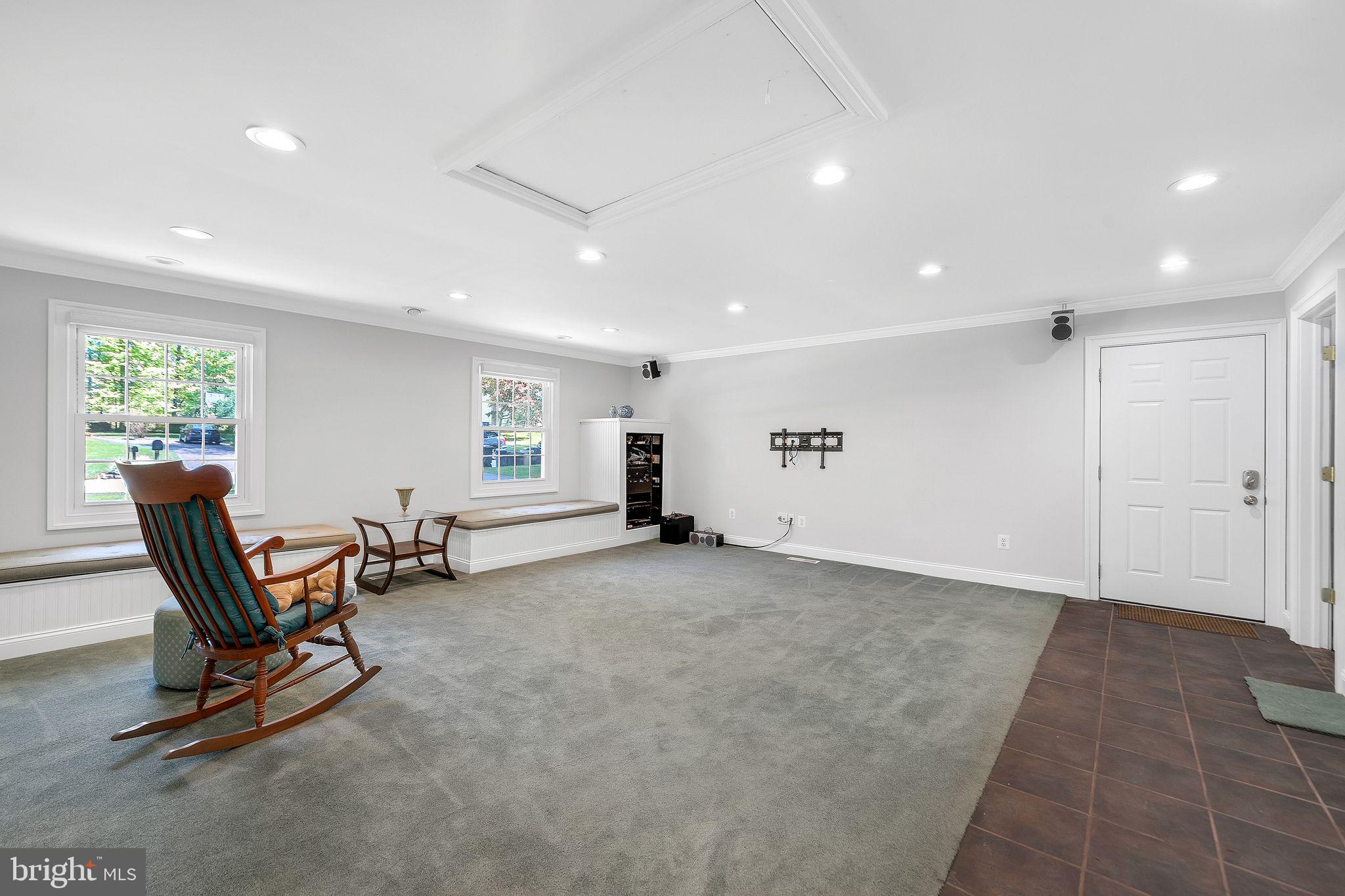 1517 Brian Dr