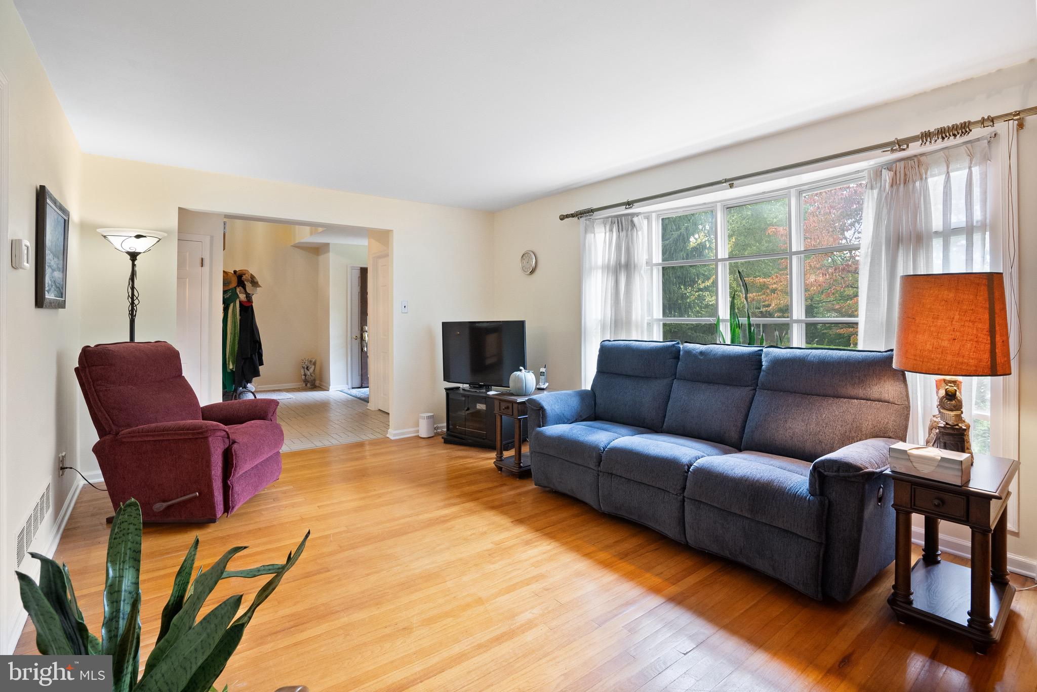 1538 Bancroft Dr