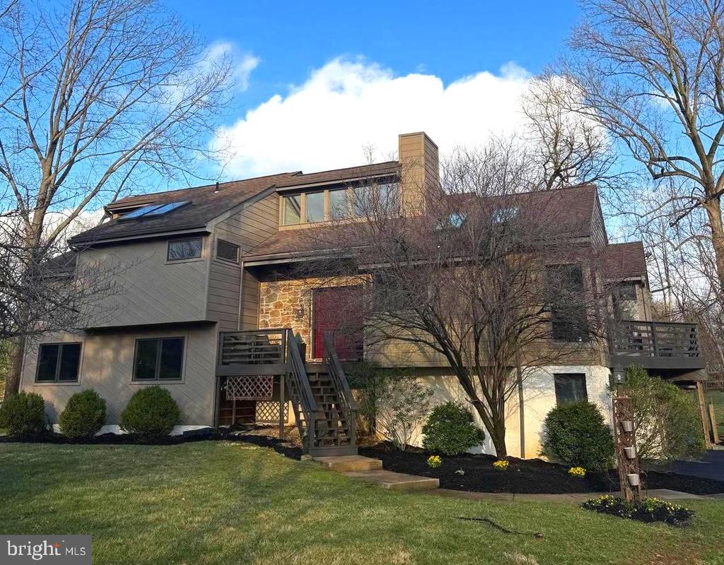 206 Downing Rd