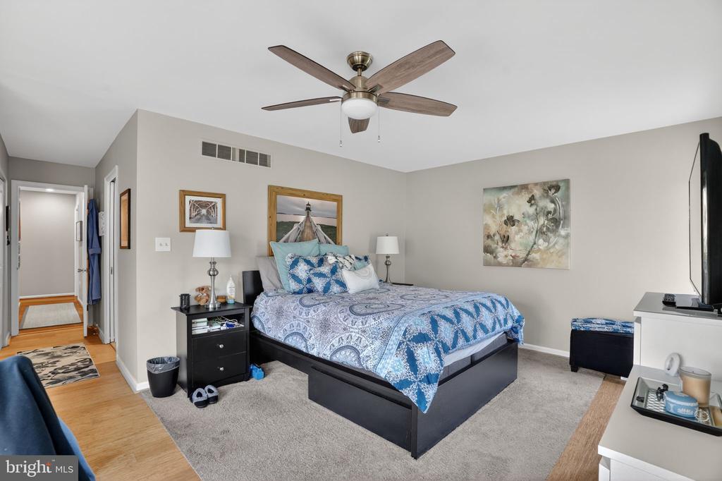 1140 MEWS LANE 41