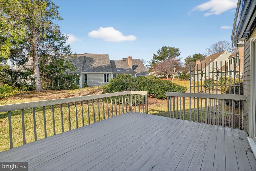 1140 MEWS LANE 41