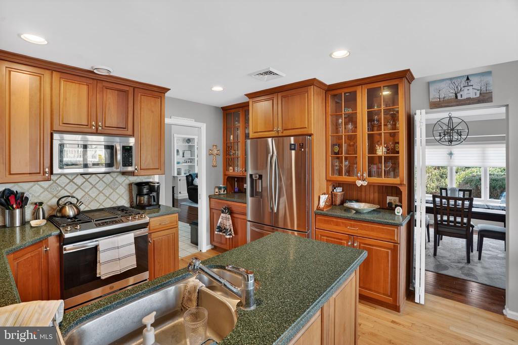 1140 MEWS LANE 41