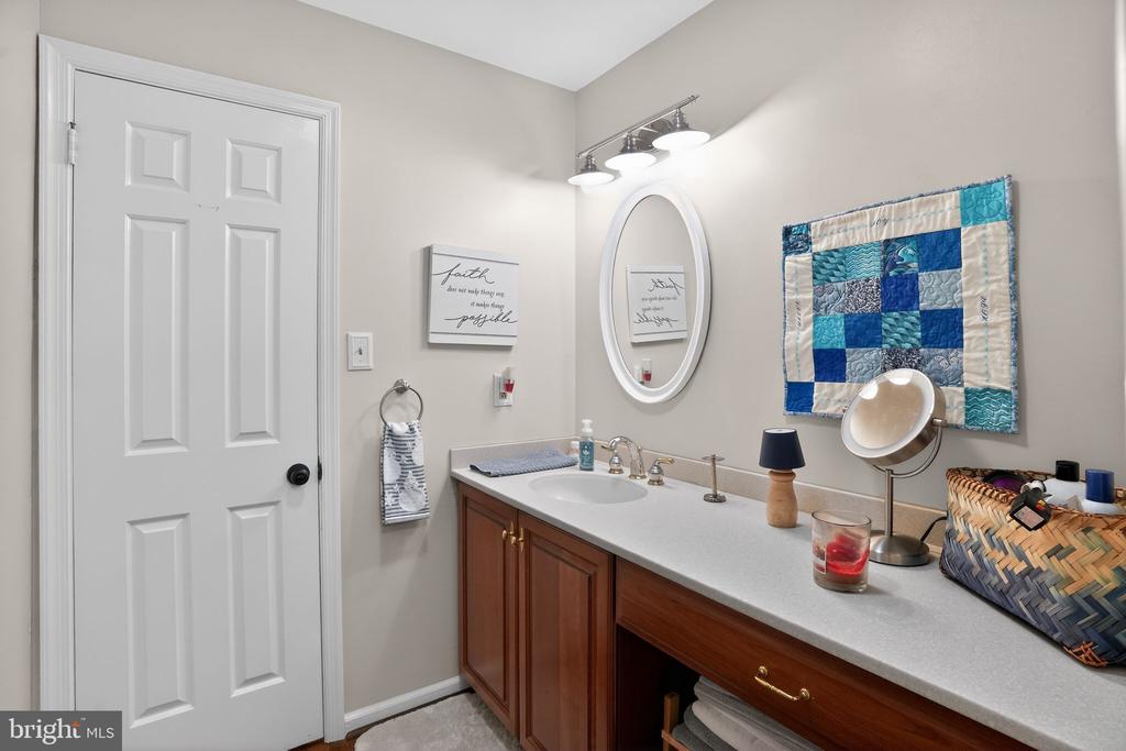 1140 MEWS LANE 41