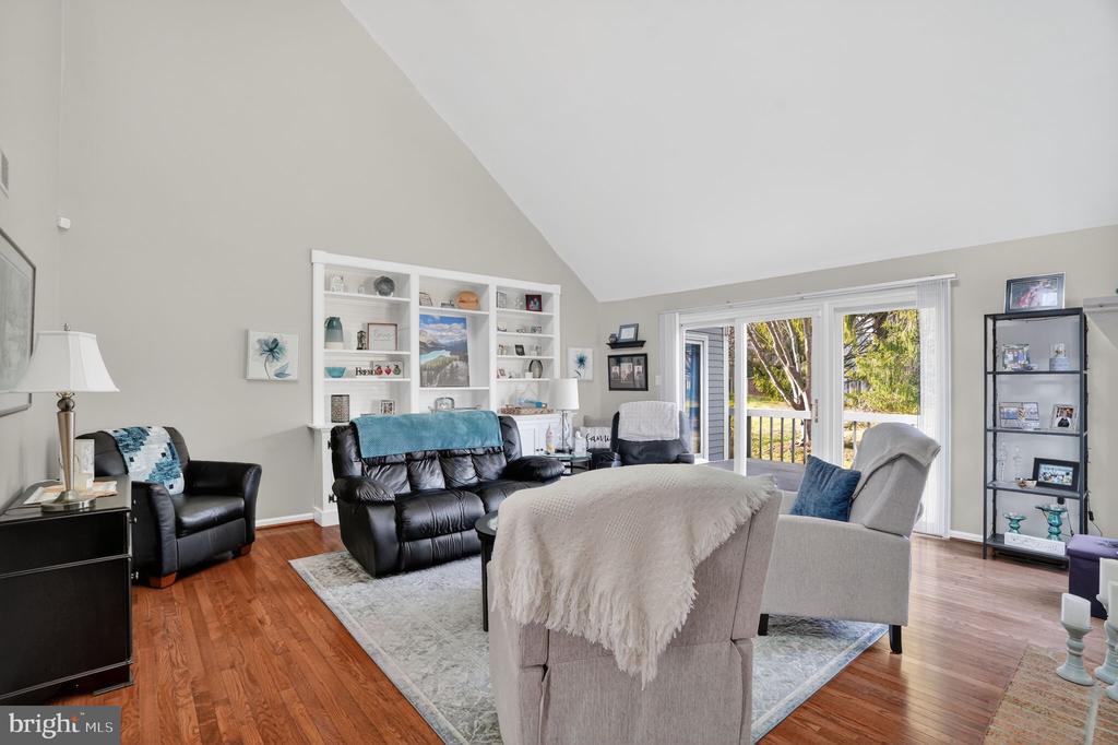 1140 MEWS LANE 41