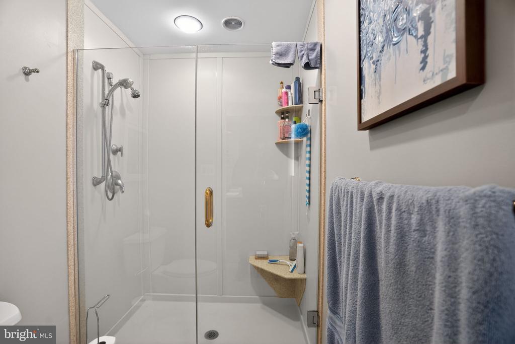 1140 MEWS LANE 41