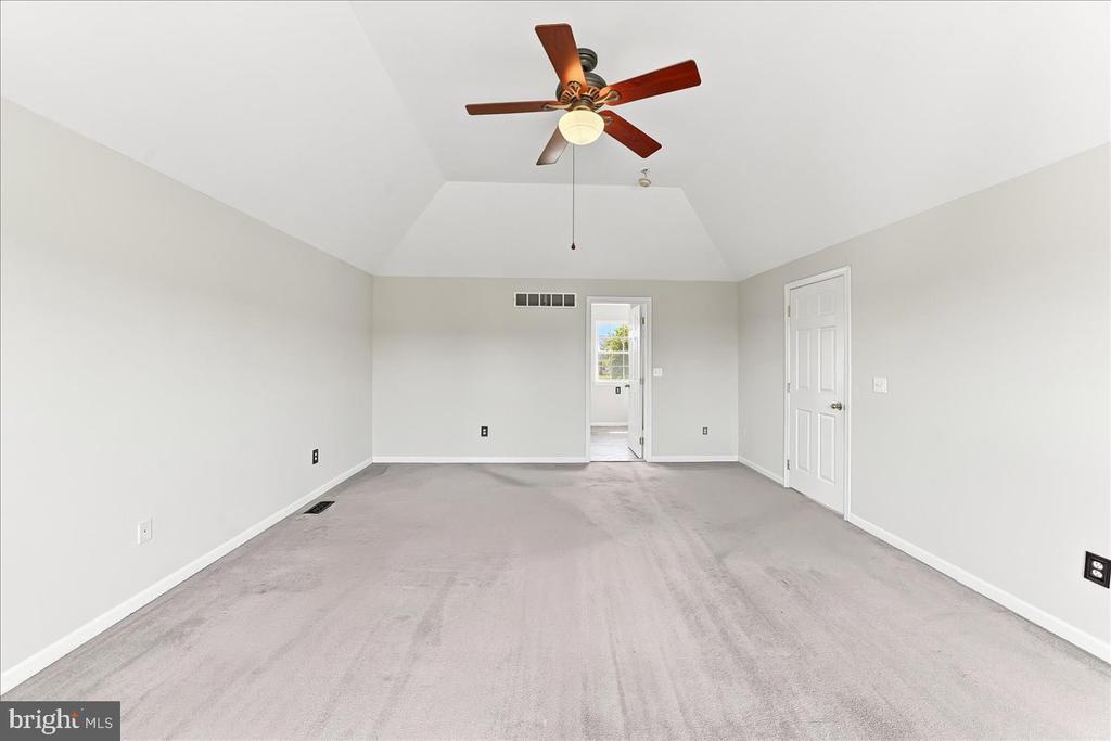 206 CRIMSON DRIVE