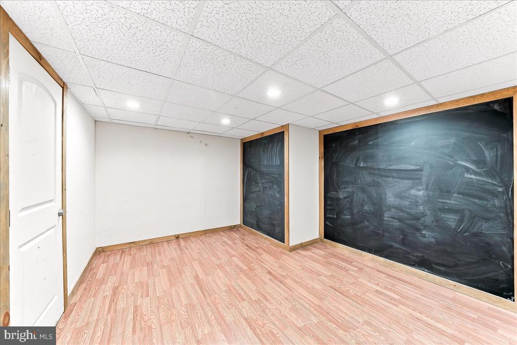 206 CRIMSON DRIVE