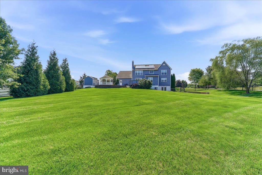 206 CRIMSON DRIVE