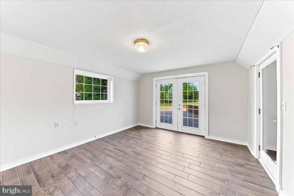 206 CRIMSON DRIVE