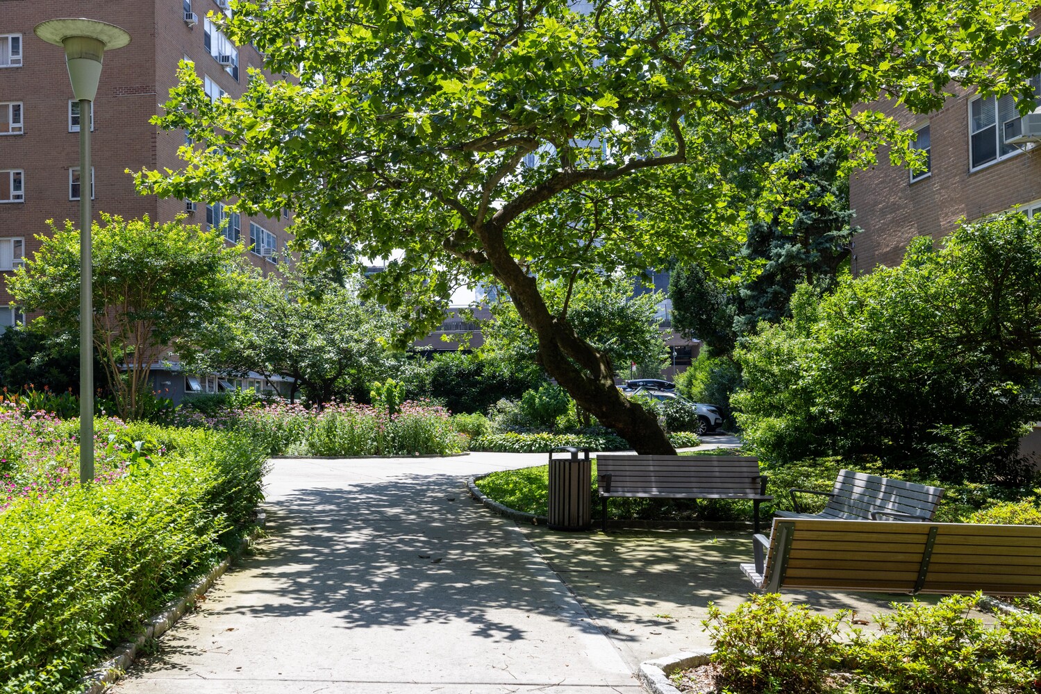 115 ASHLAND Place 16A