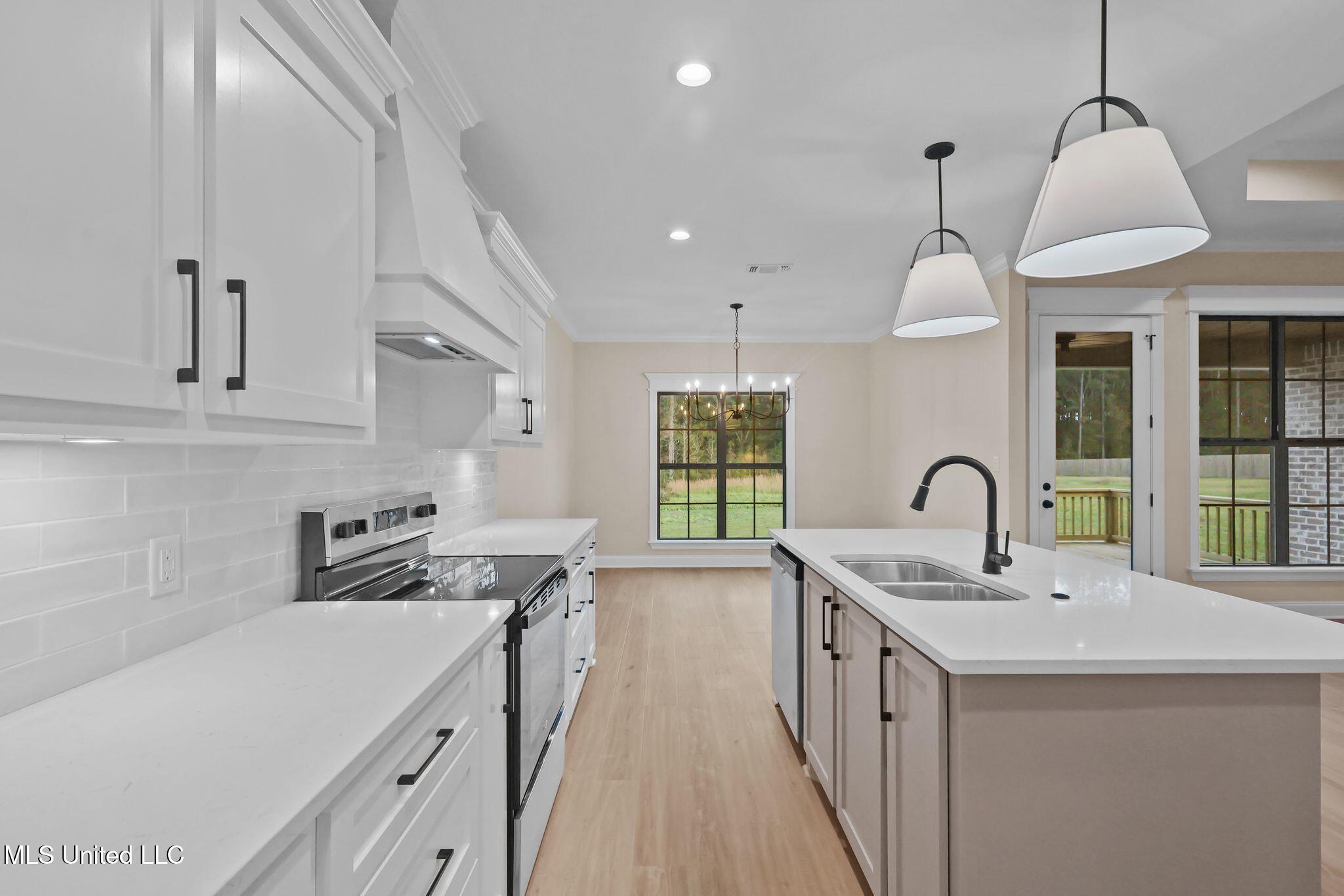 32 Sapphire Drive