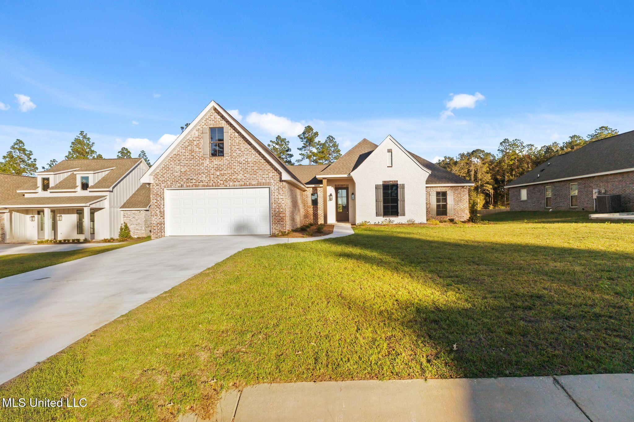 32 Sapphire Drive