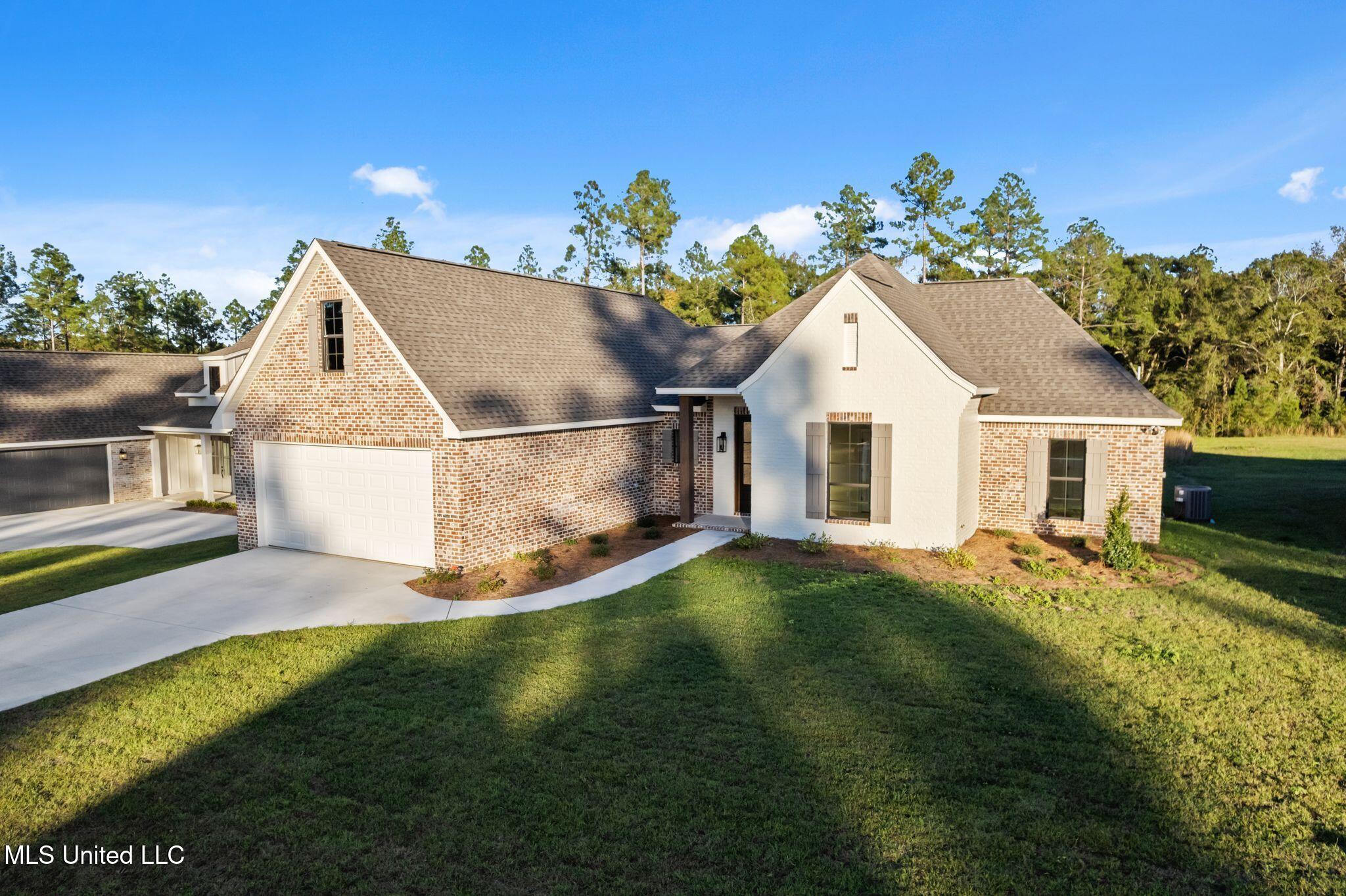 32 Sapphire Drive