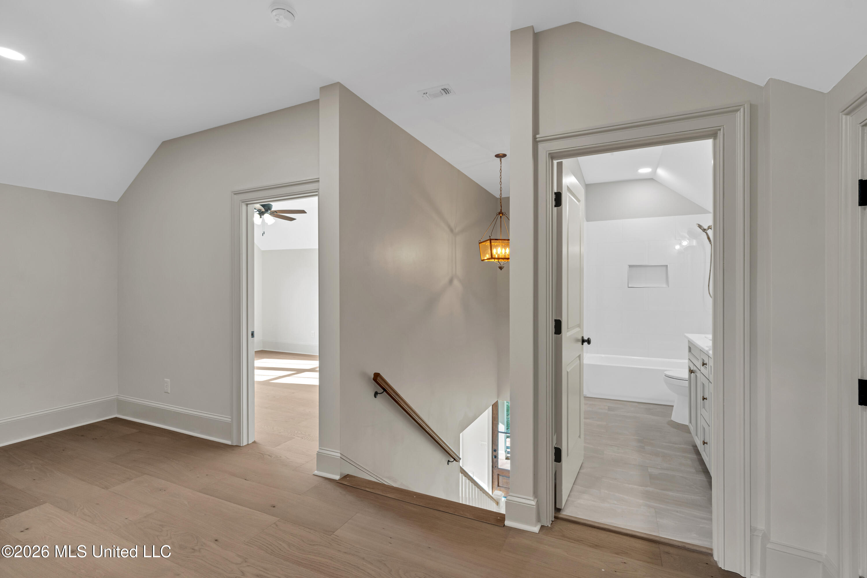 425 2nd Street