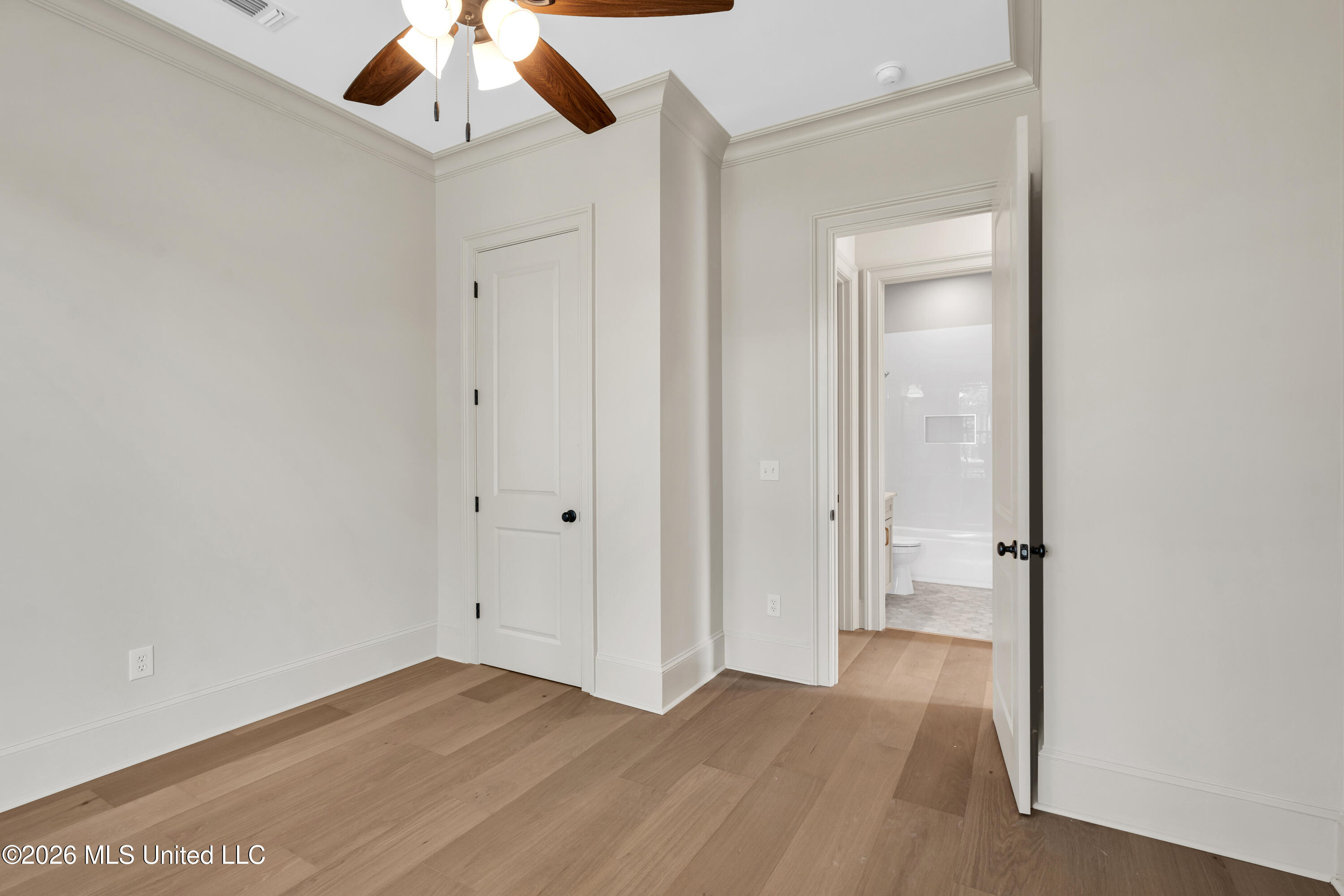 425 2nd Street