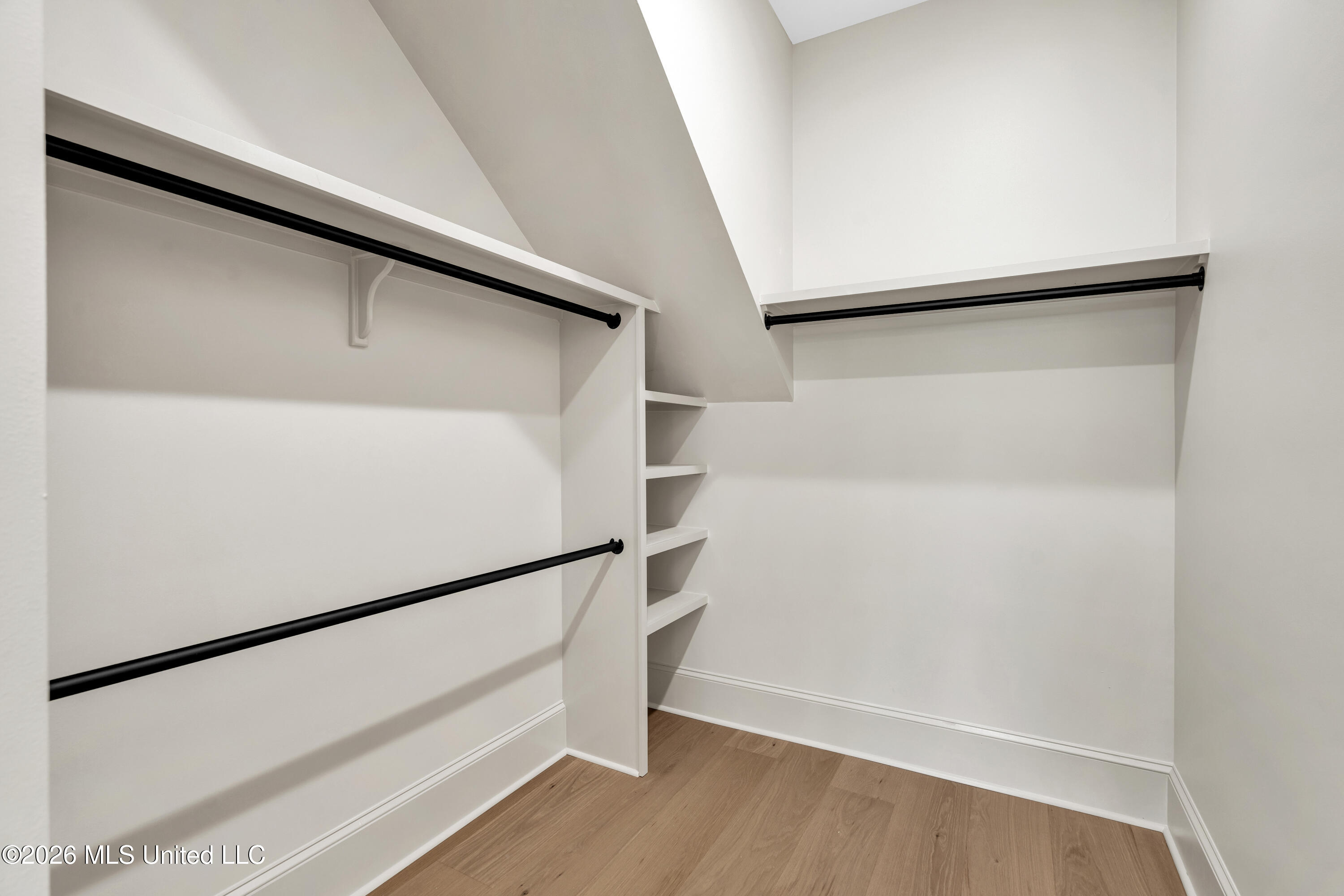 425 2nd Street
