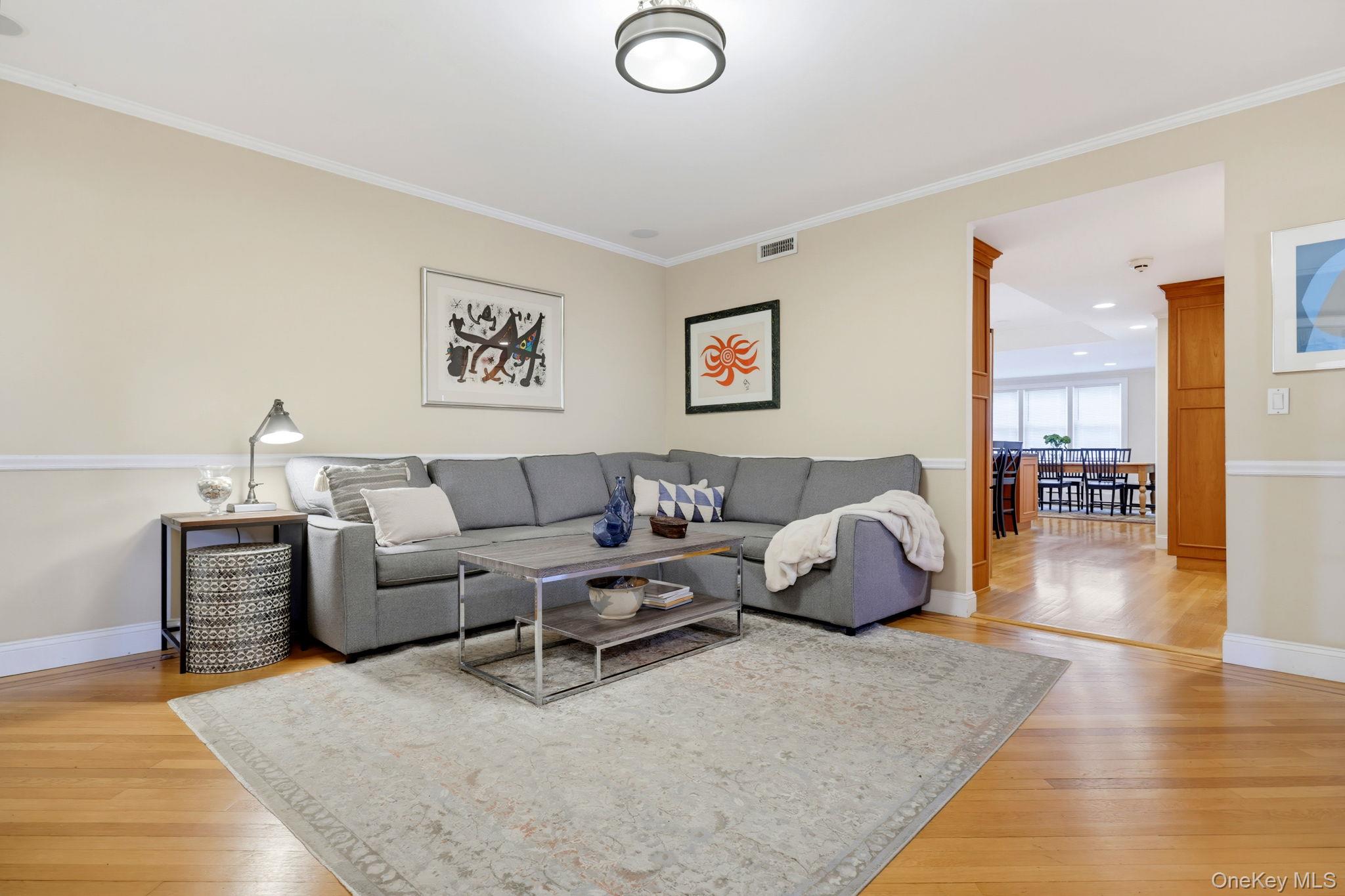 15 Stratton Road