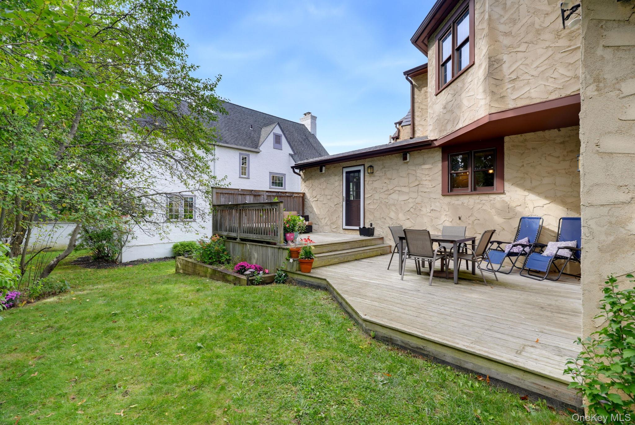 15 Stratton Road