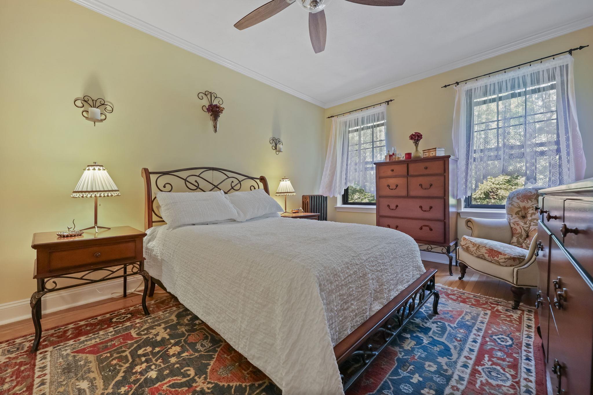 105 Garth Road Unit: 4J