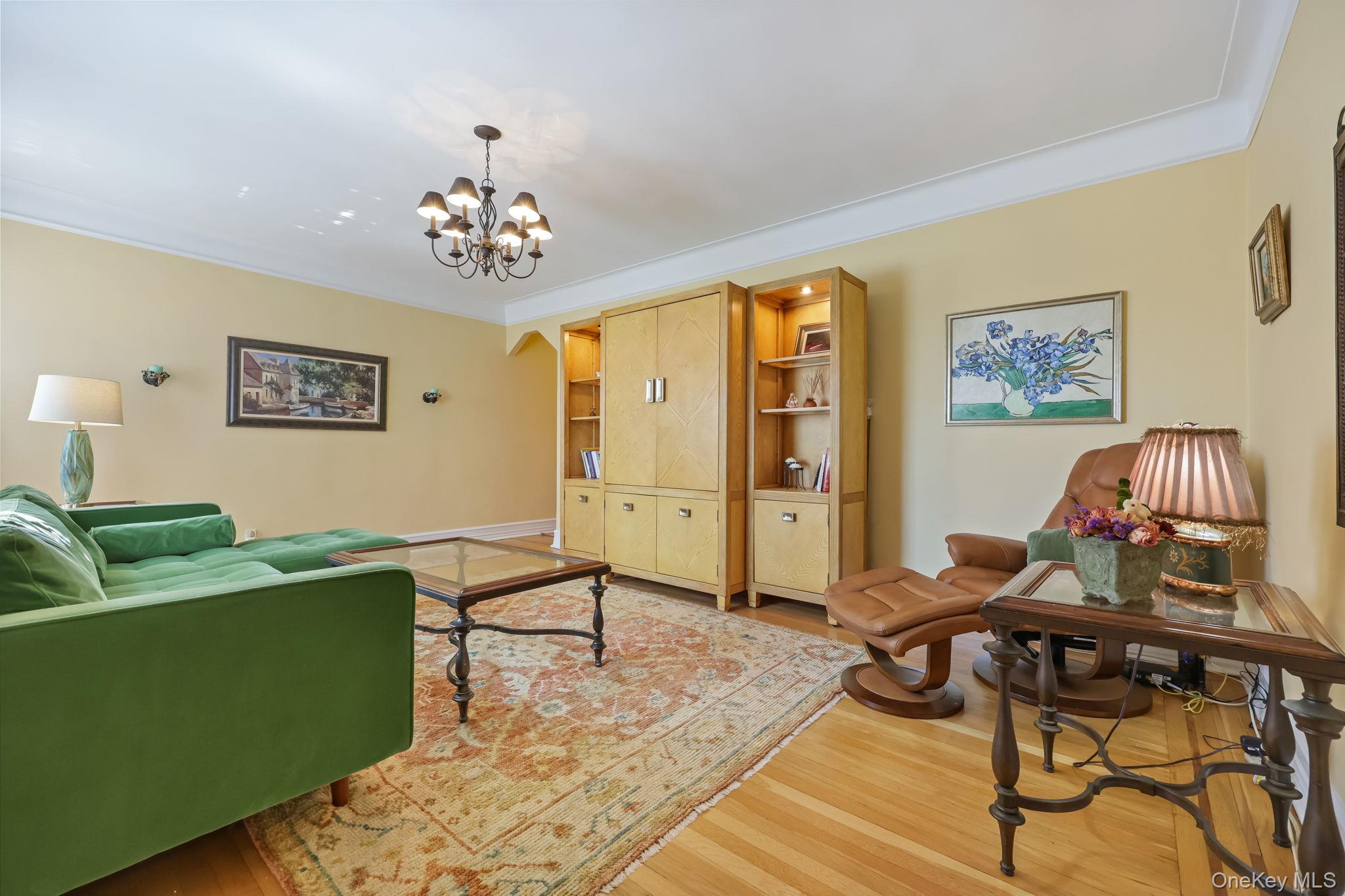 105 Garth Road Unit: 4J