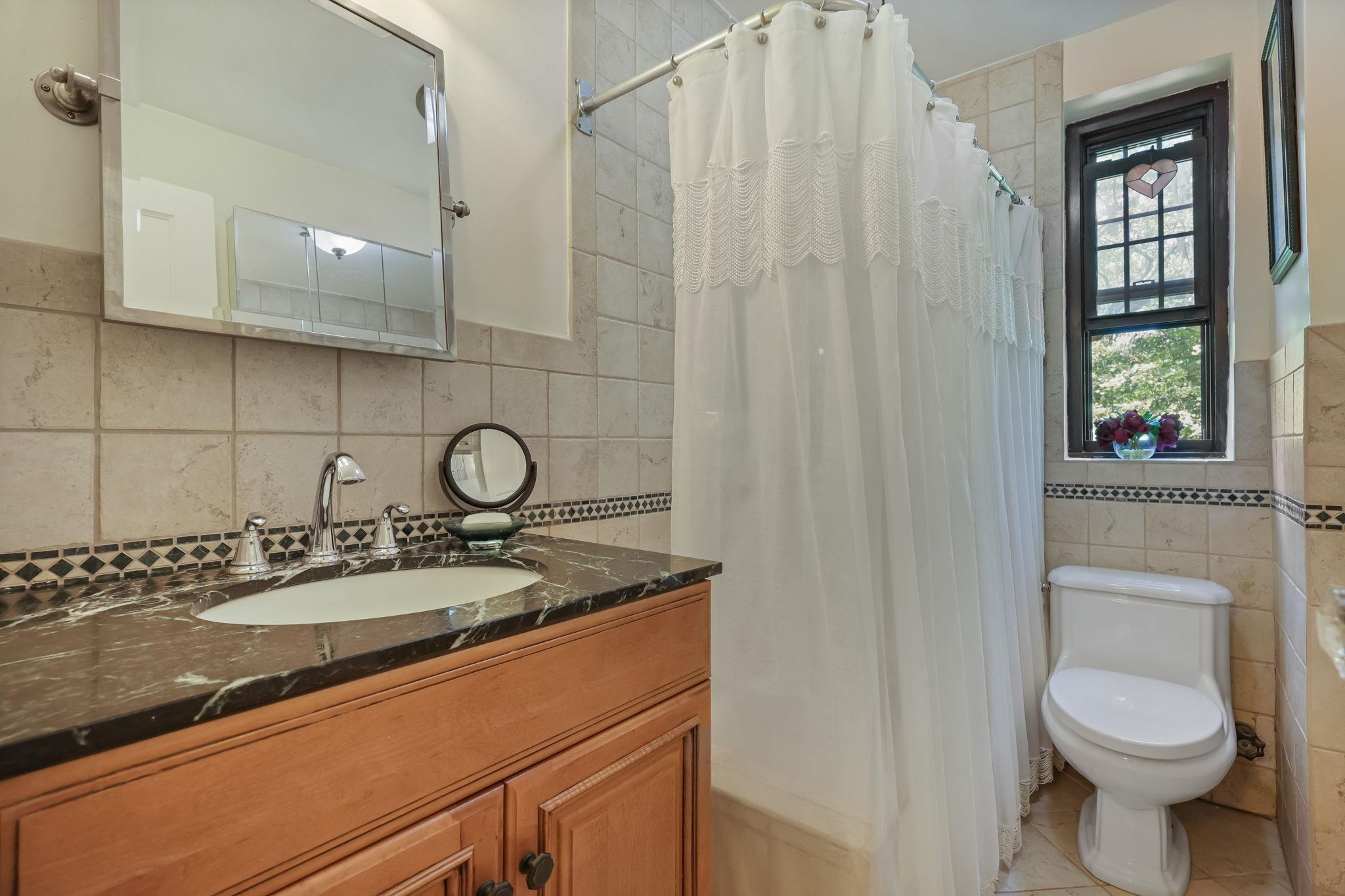 105 Garth Road Unit: 4J