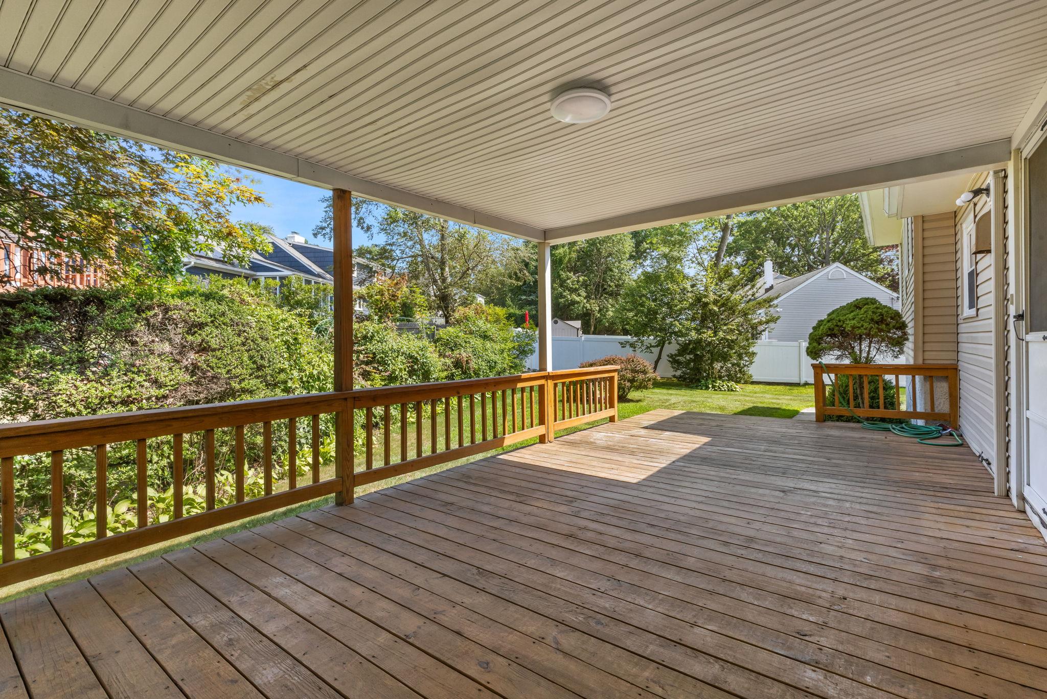15 Bonnie Meadow Road