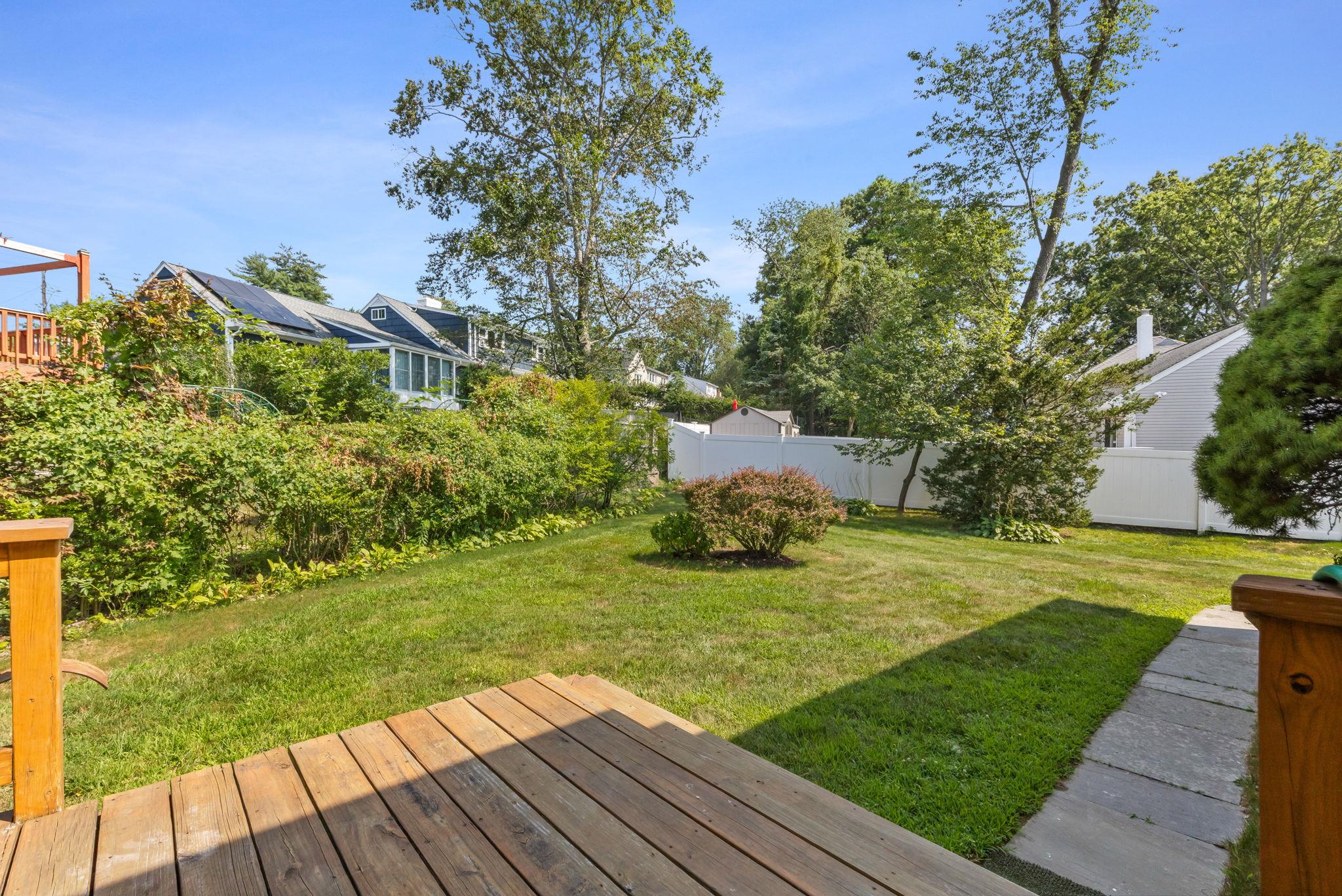 15 Bonnie Meadow Road