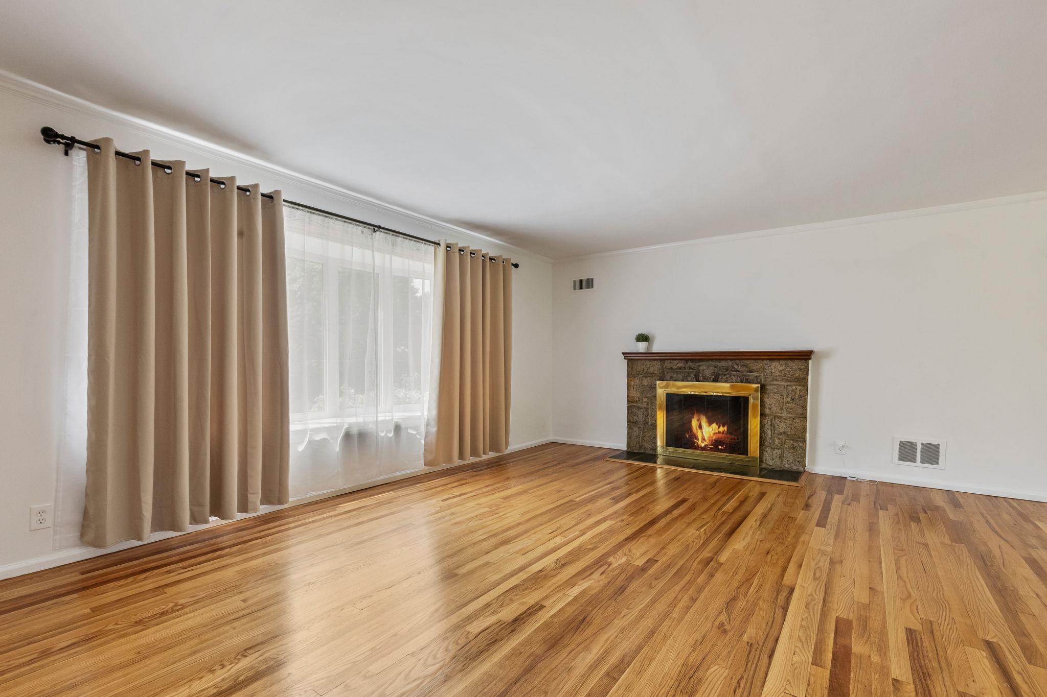 15 Bonnie Meadow Road