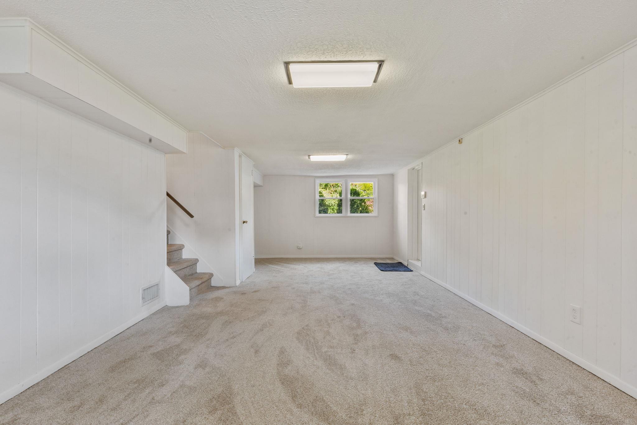 15 Bonnie Meadow Road
