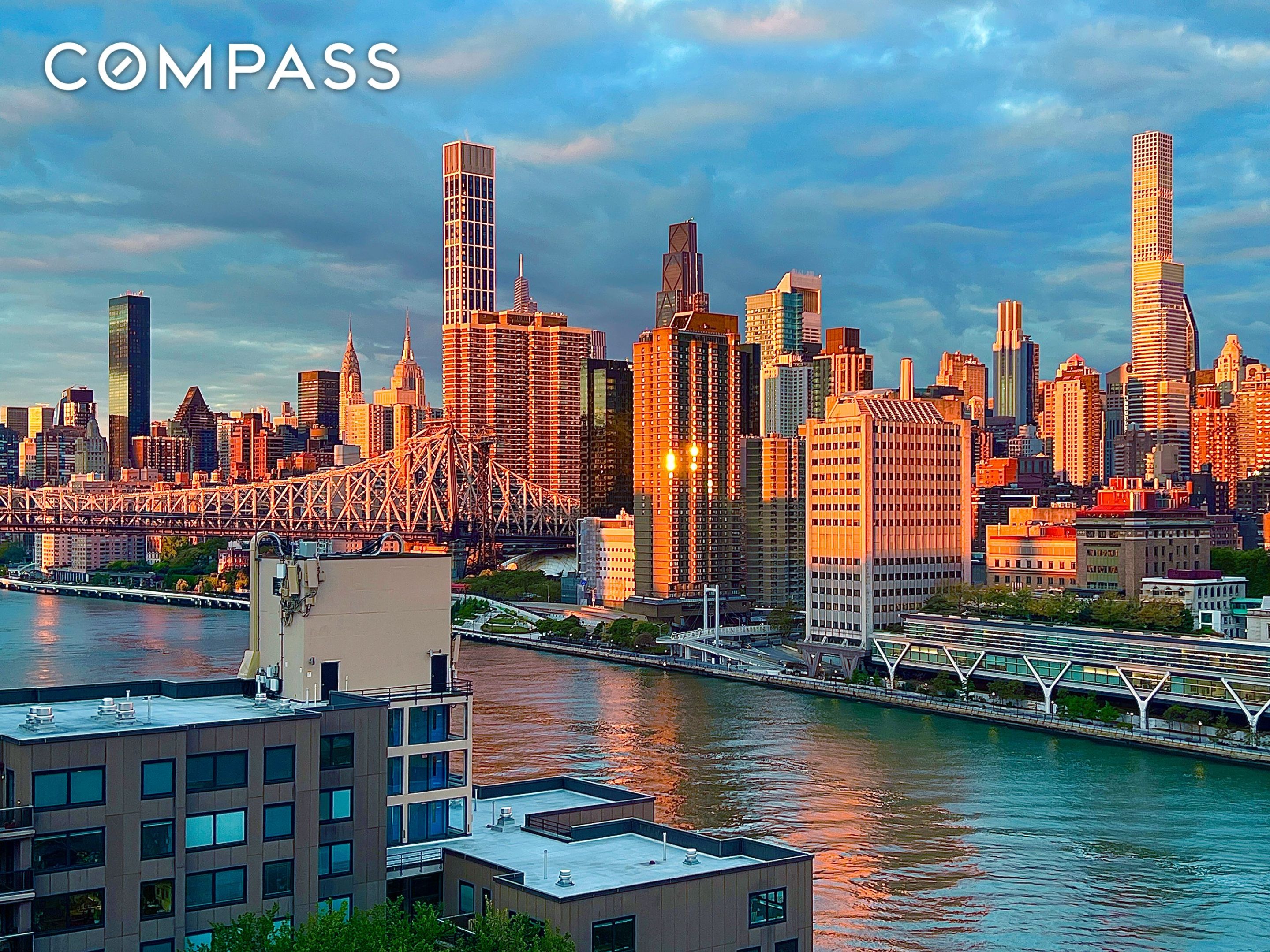 555 Main Street 1707