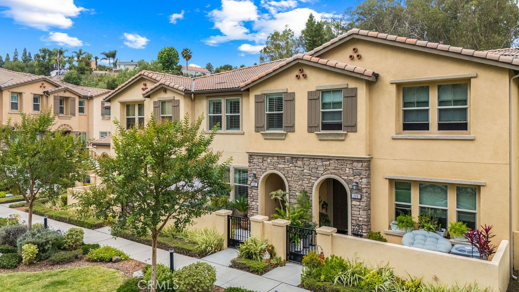 232 S Auburn Heights