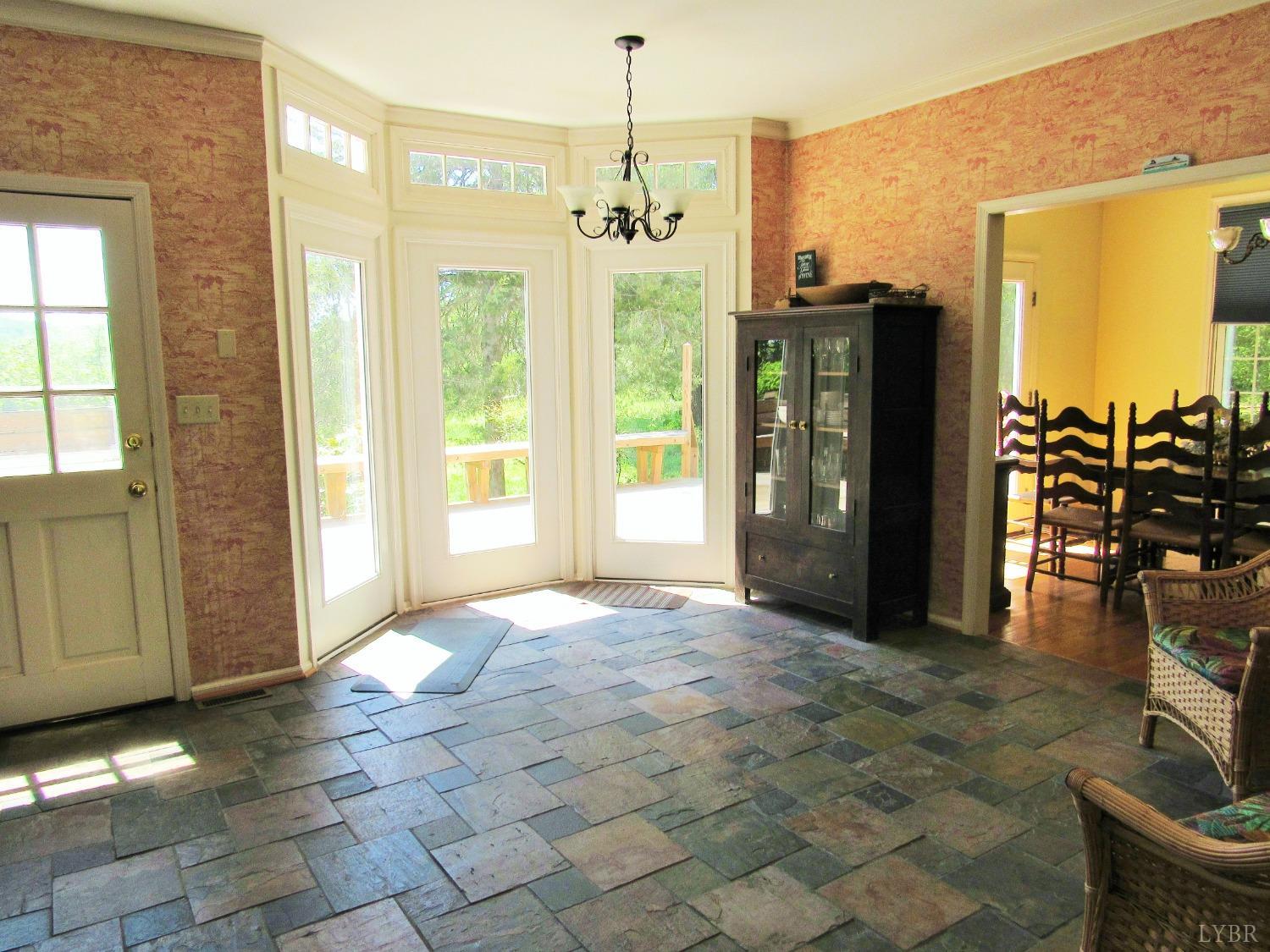 271 E Monitor Road