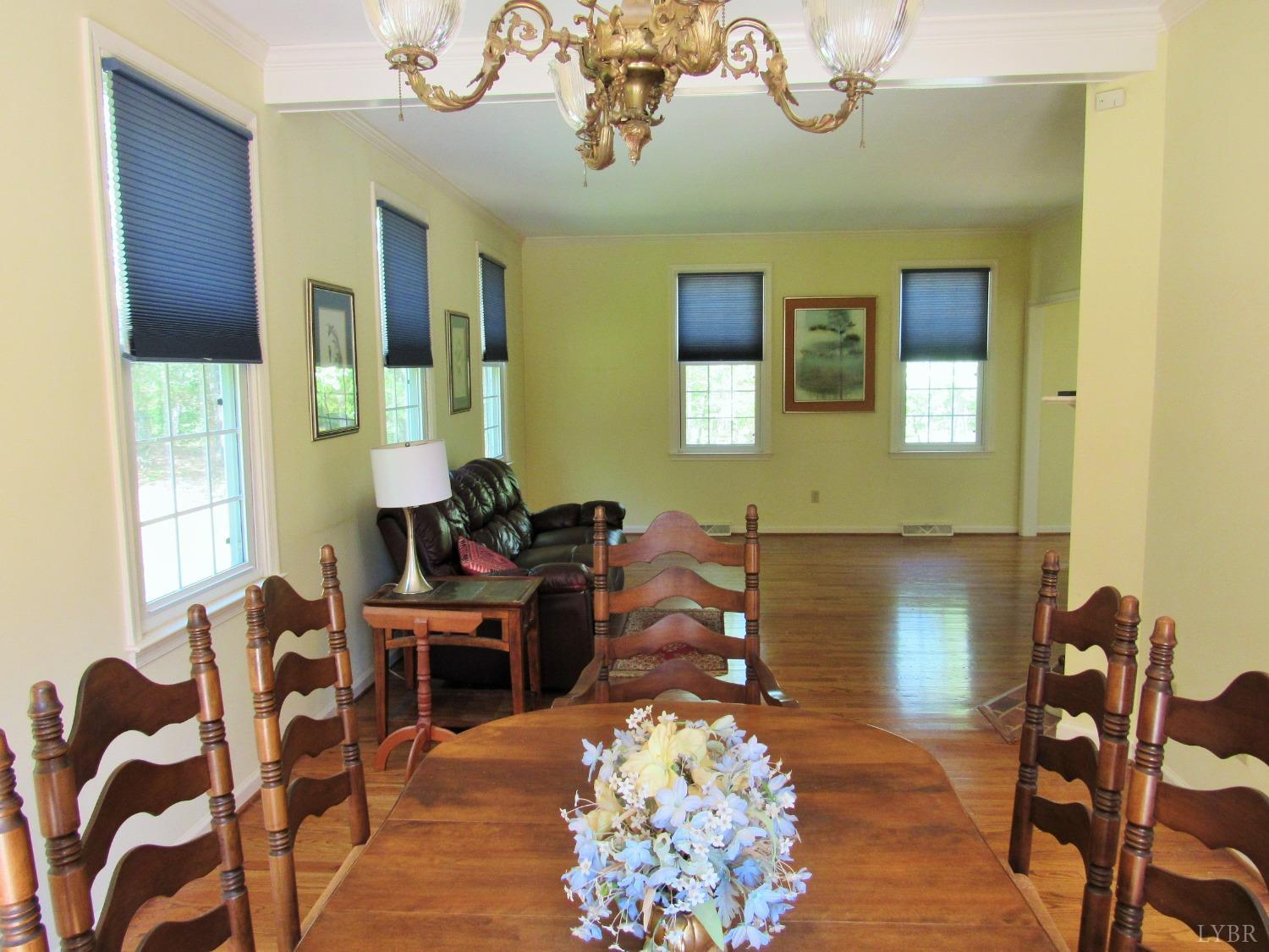 271 E Monitor Road