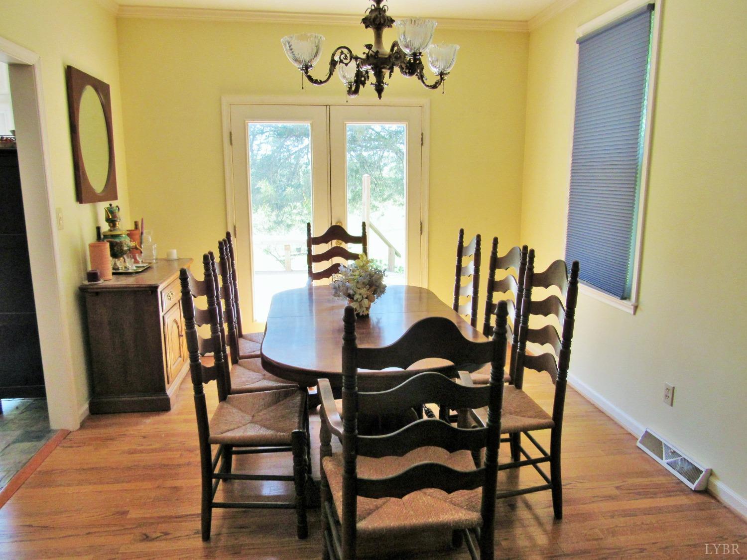 271 E Monitor Road