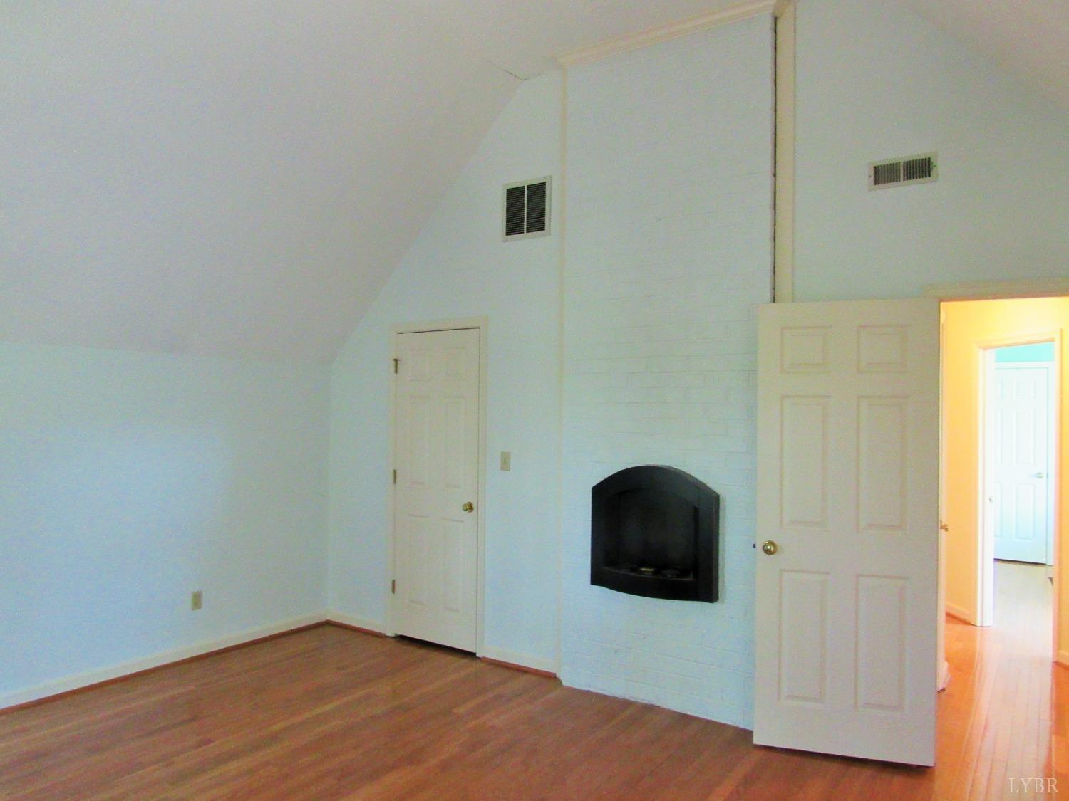 271 E Monitor Road