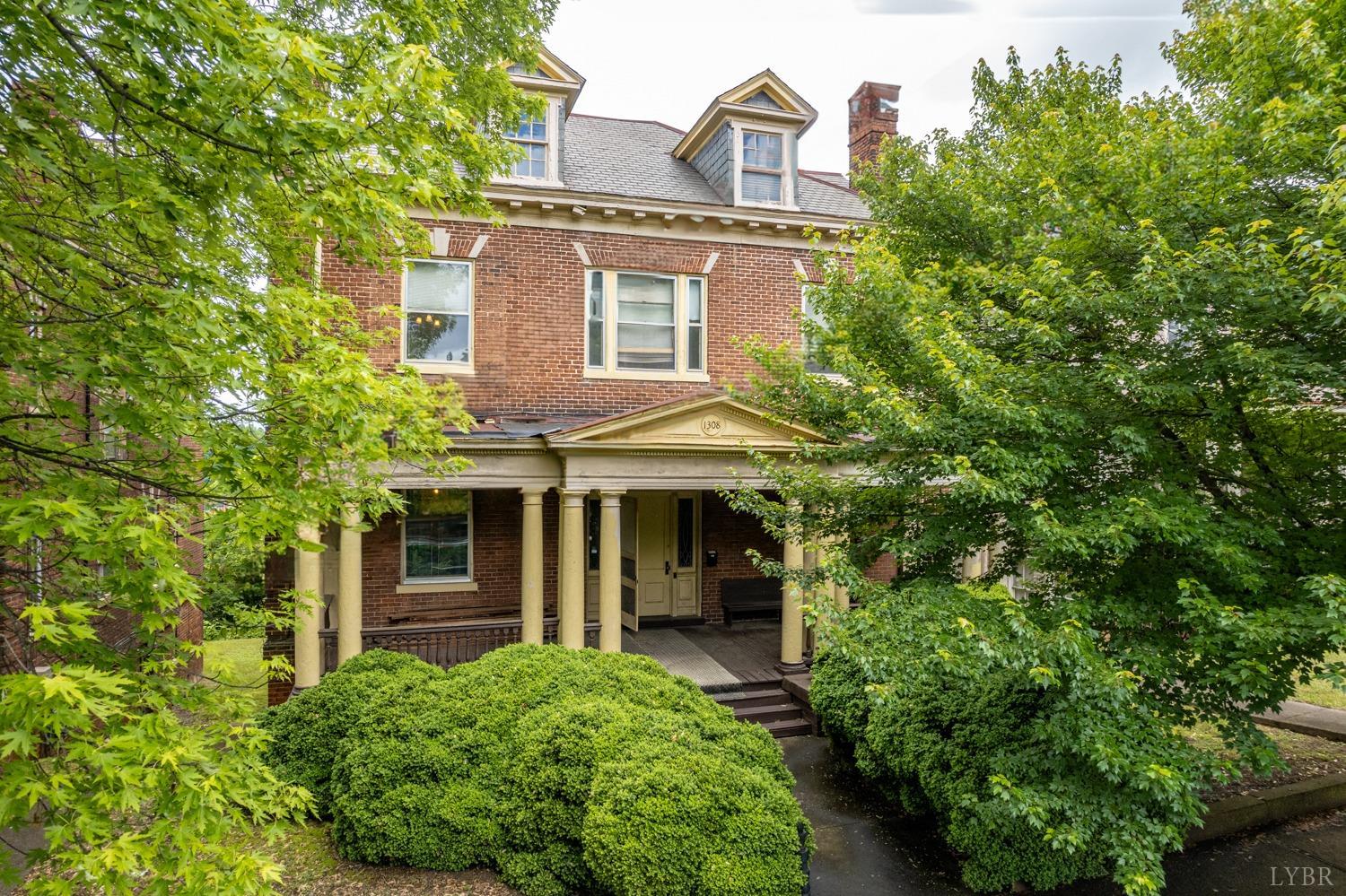 1308 Clay Street