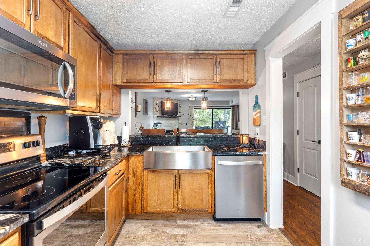 2323 Deer Run