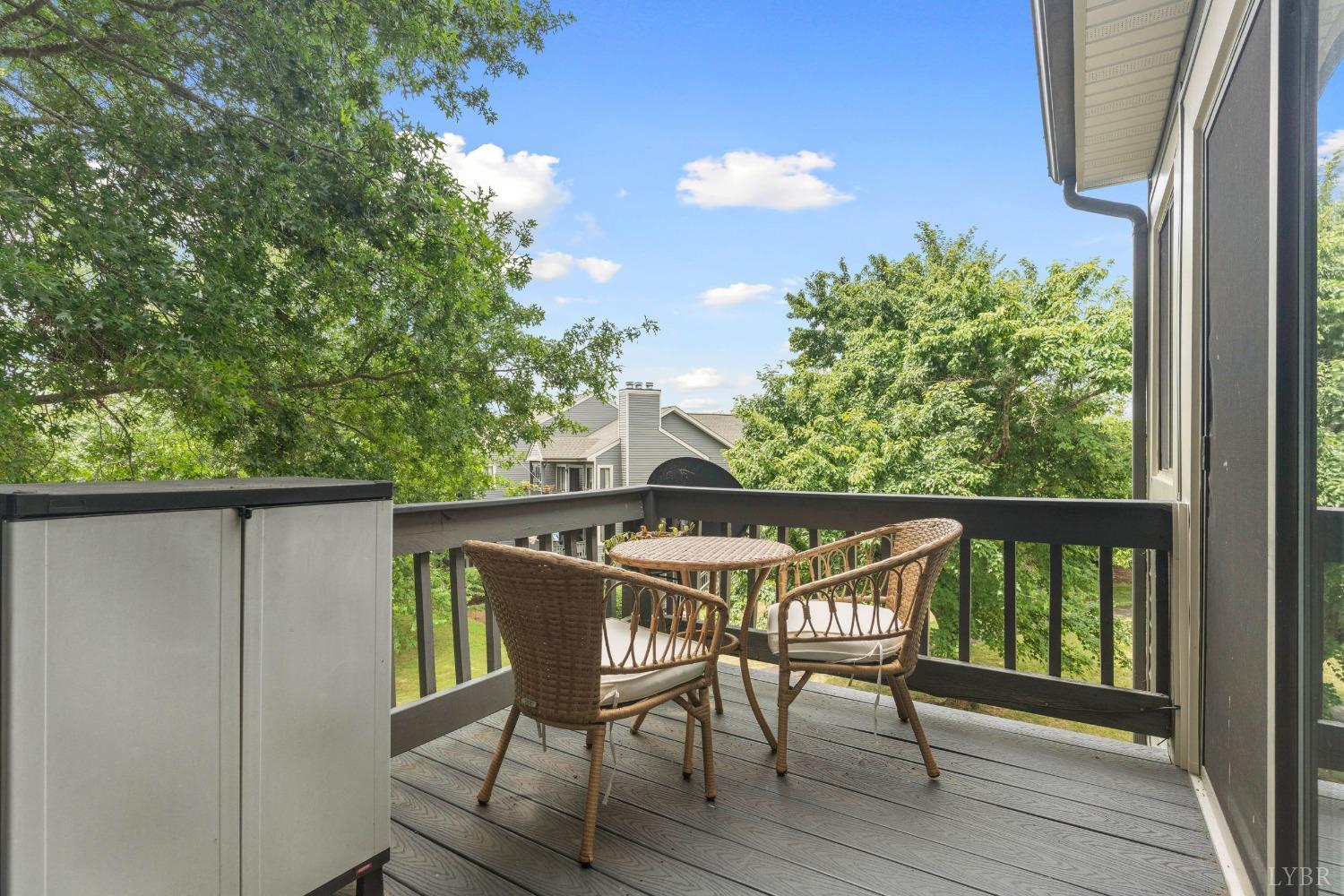 2323 Deer Run