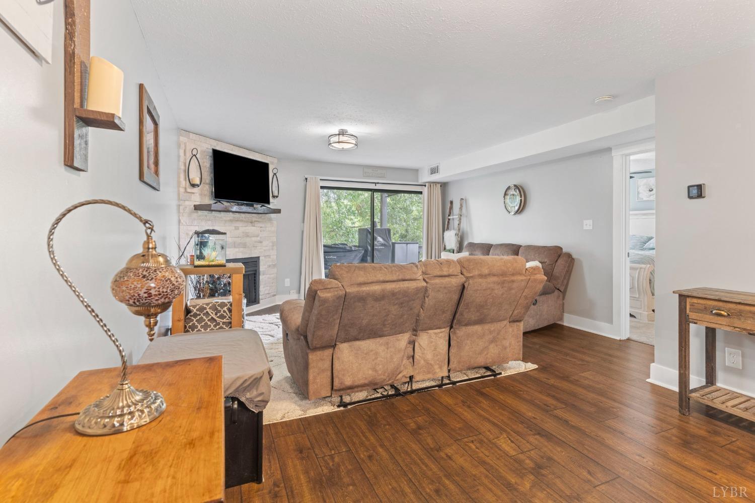 2323 Deer Run