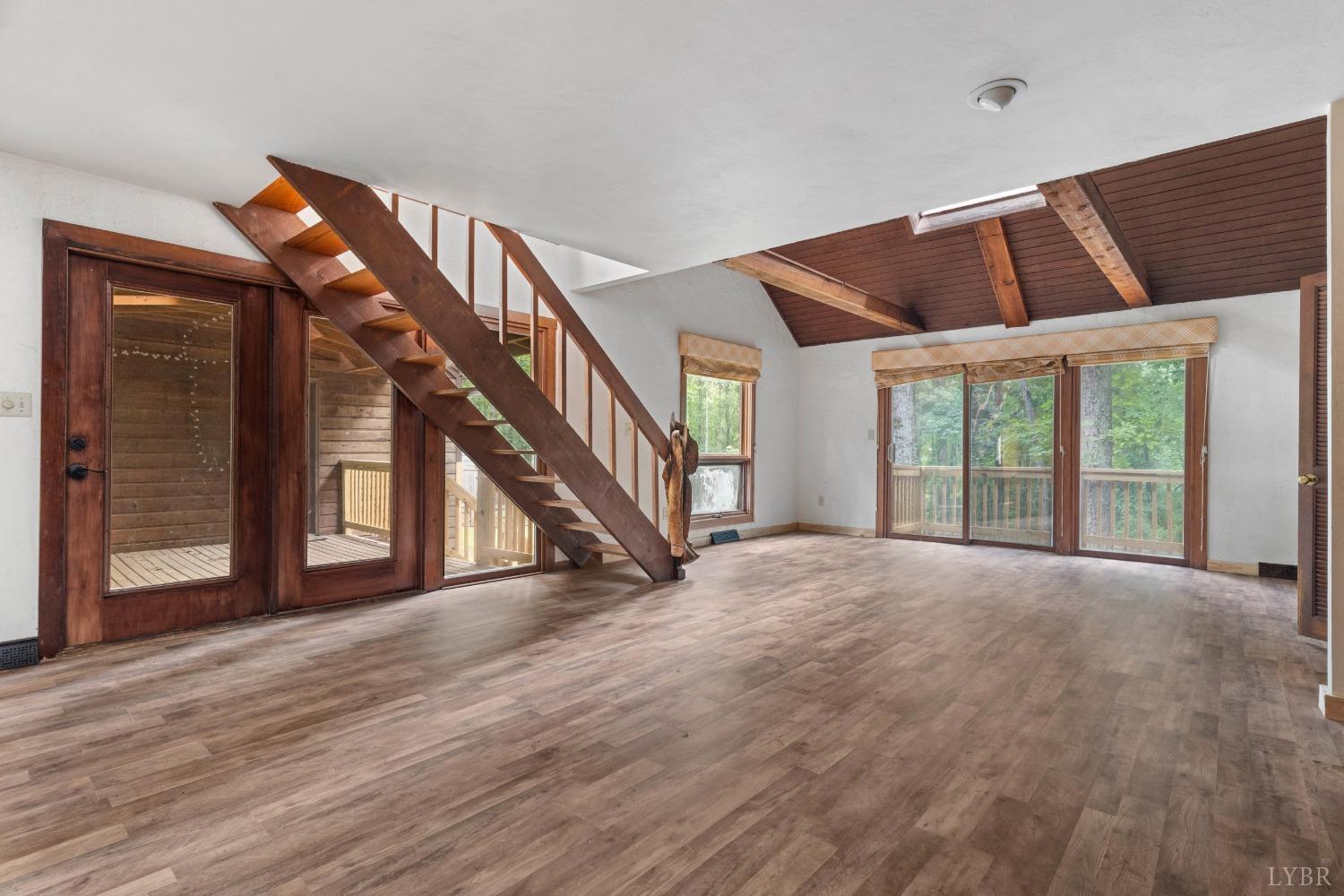 104 Oakland