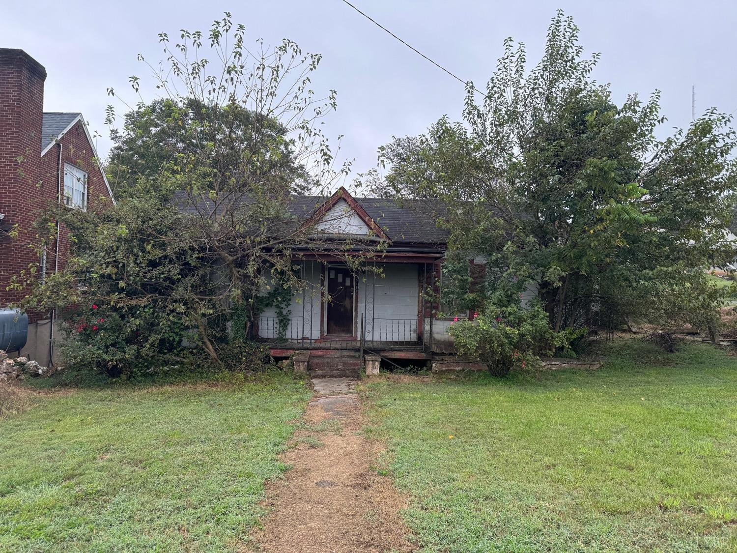 5169 S Amherst Highway