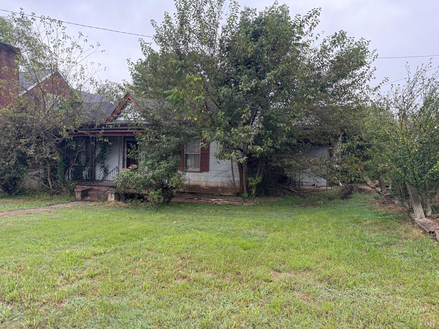 5169 S Amherst Highway