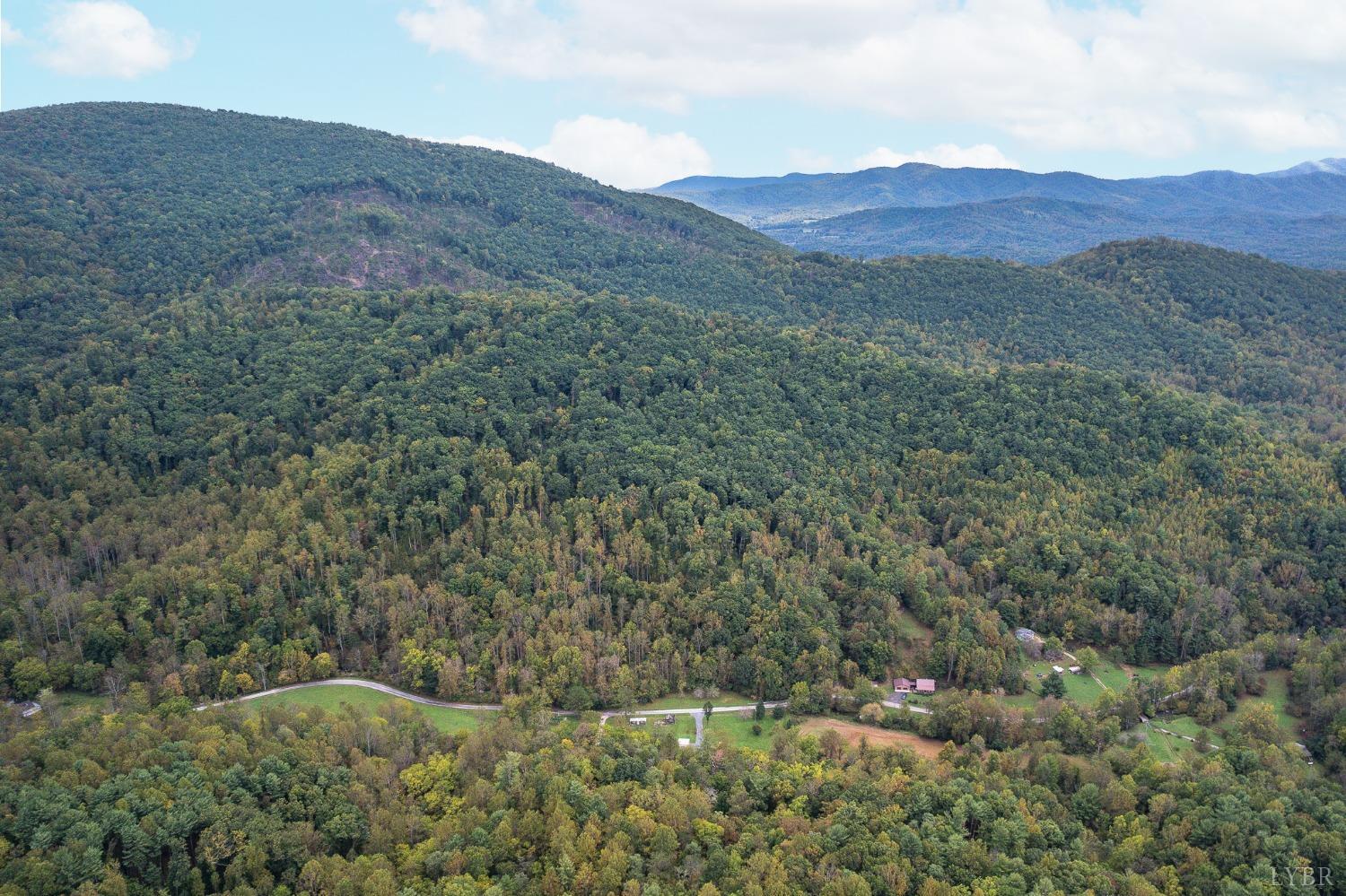 617 NORTH FORK Road