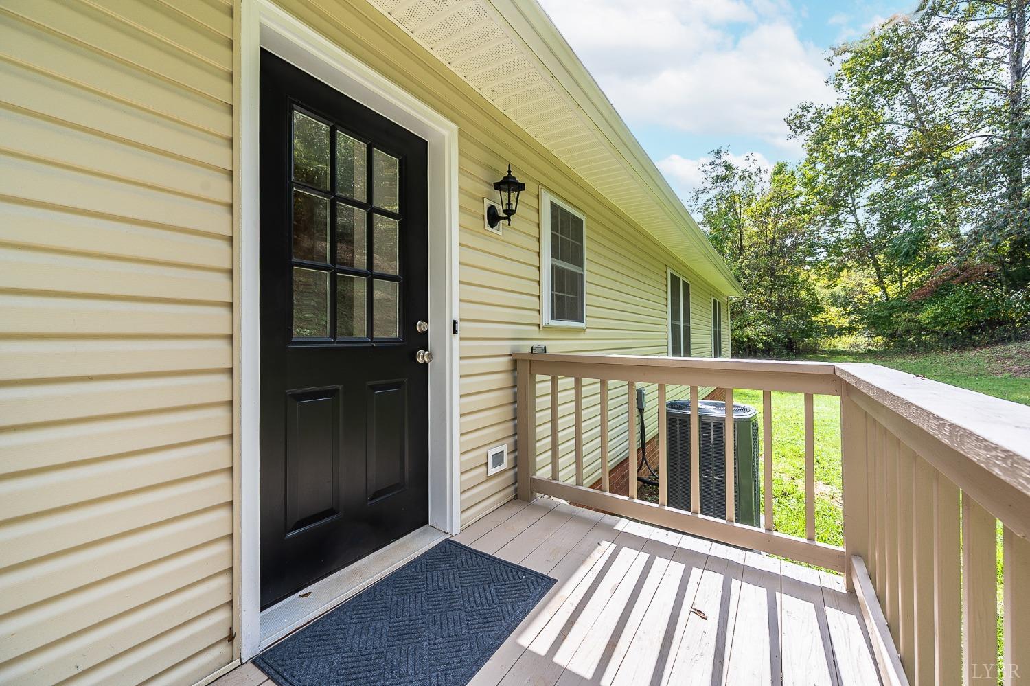 617 NORTH FORK Road