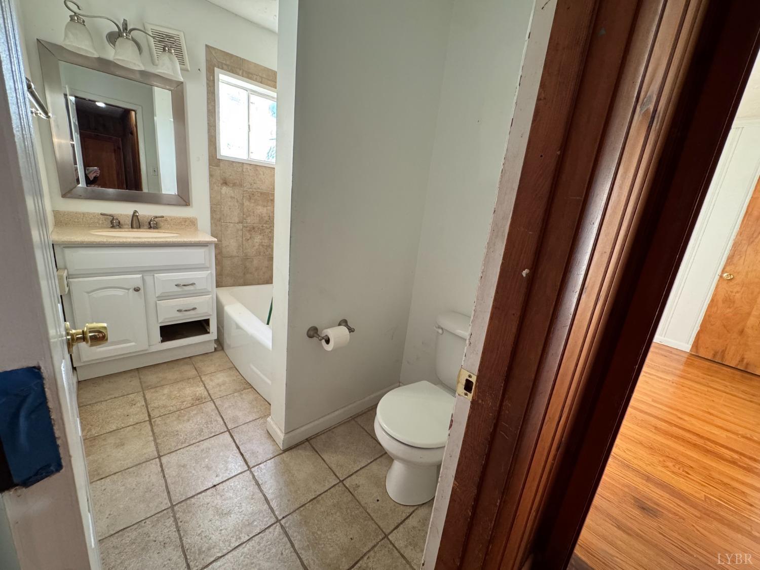 1761 Old Farm Road