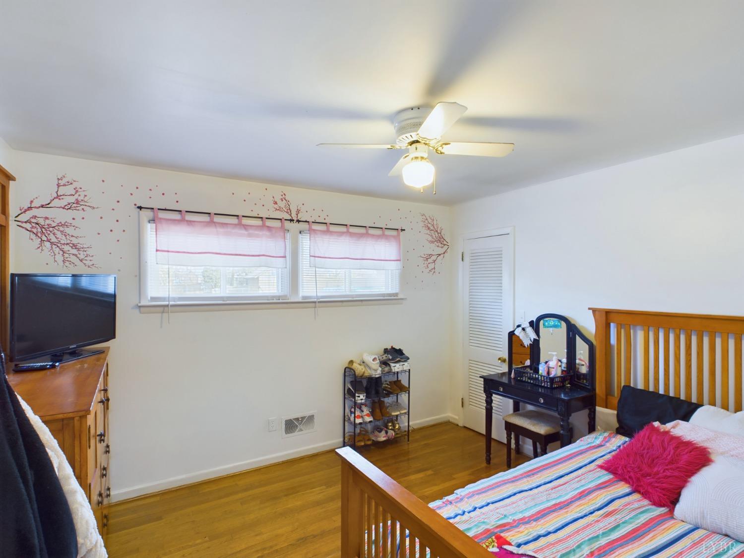 402 Greenwell