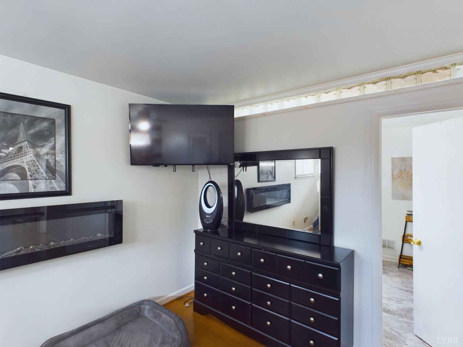402 Greenwell