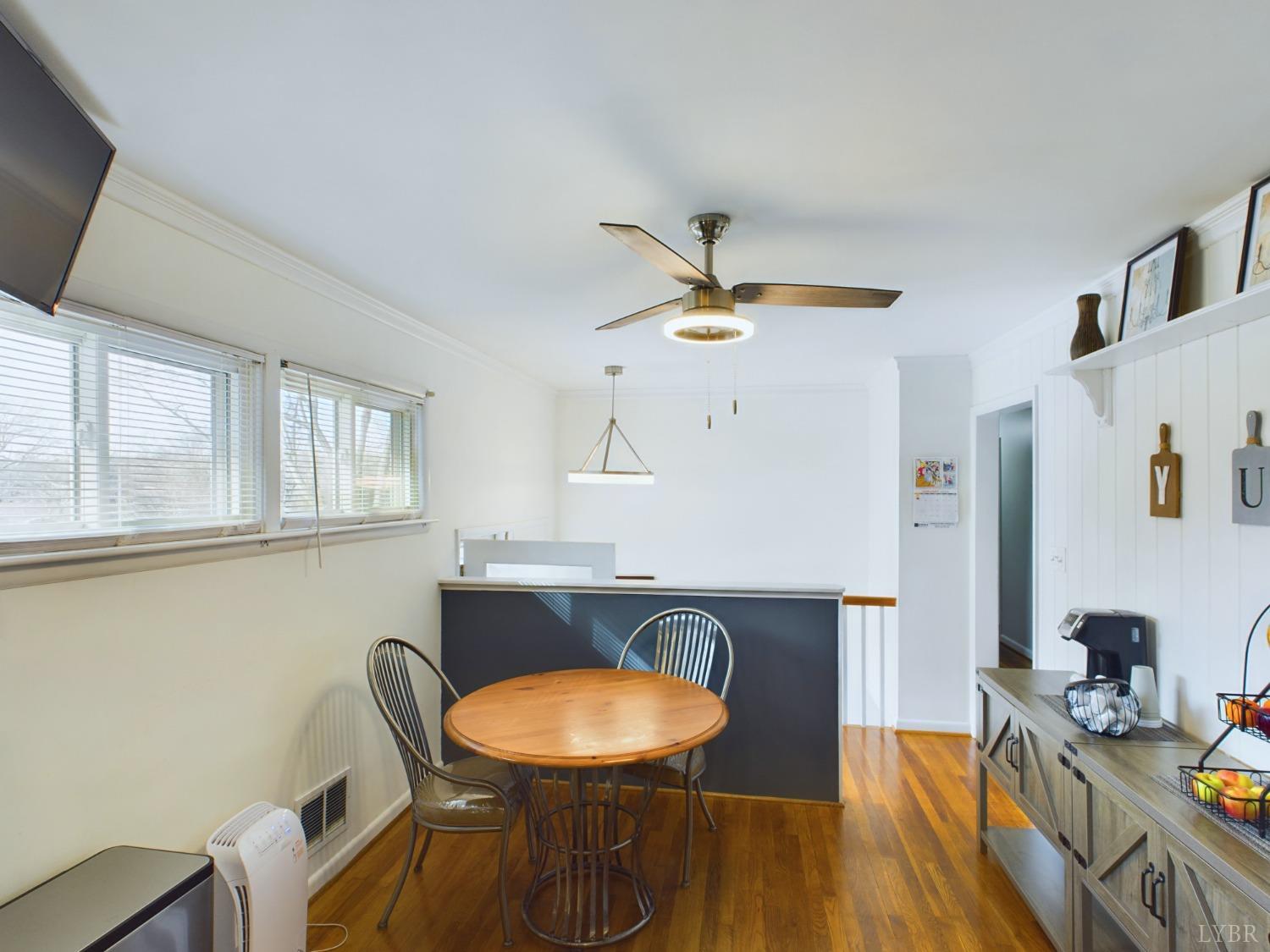 402 Greenwell