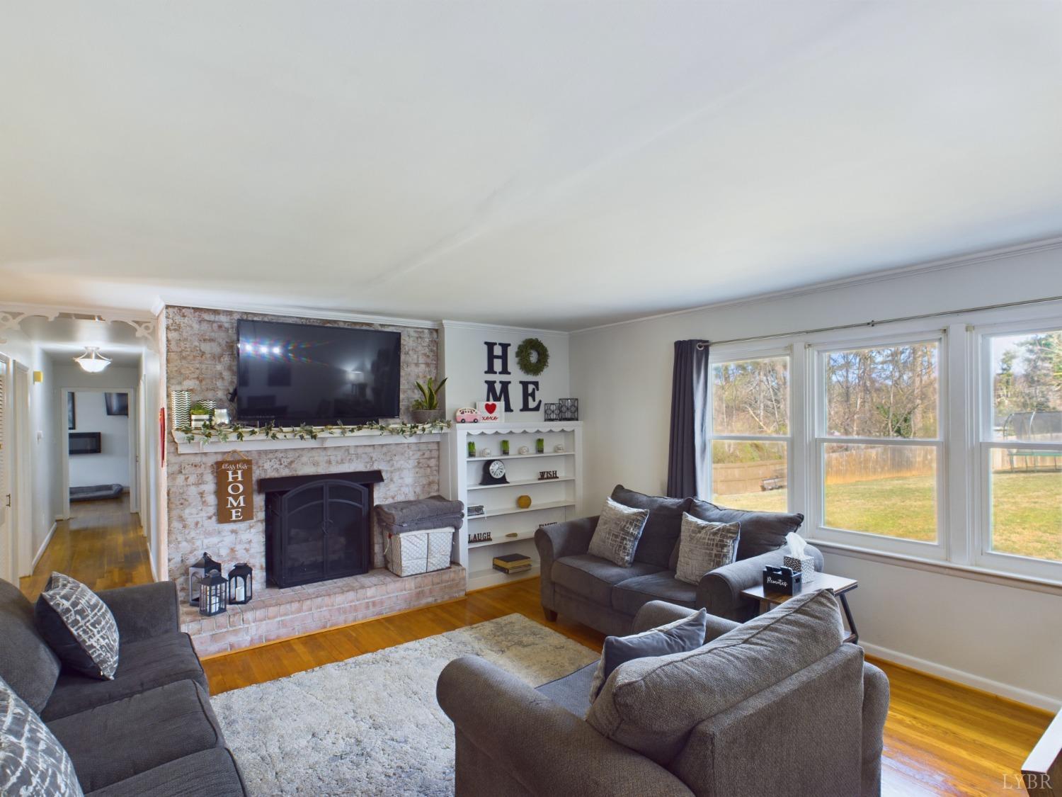 402 Greenwell